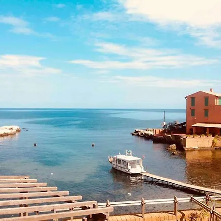 Holiday home Relaxing Seahouse